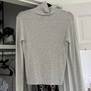 Grey long sleeve ribbed turtle neck